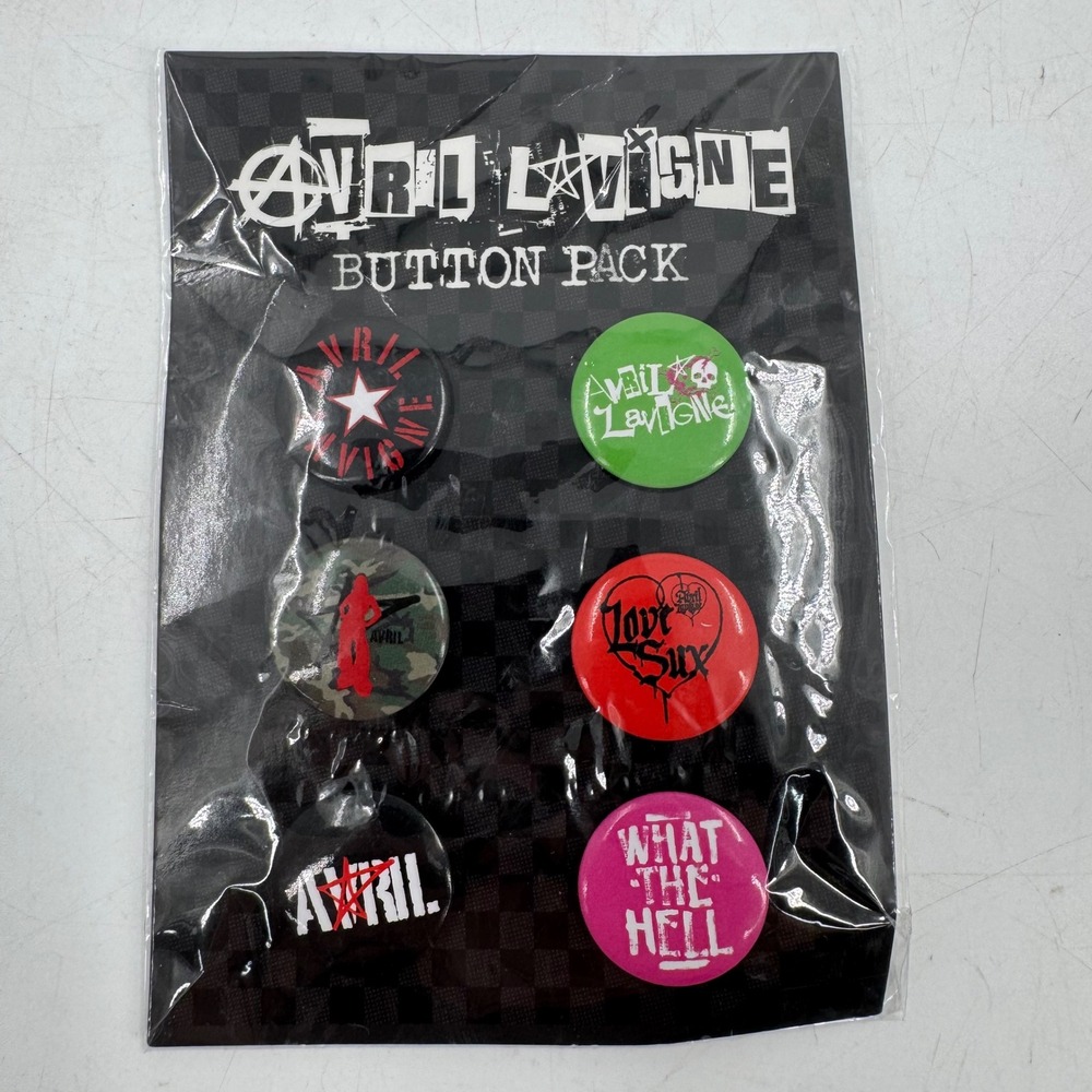 Avril Lavigne Button Pack New Sealed 6 Piece Pin Set Punk Sk8er Boi 2024 Tour‎
